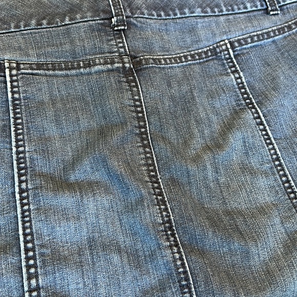 Banana Republic denim skirt - Picture 6 of 7